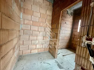 Casa individuala, la rosu, garaj incorporat, zona Eso din Giroc - foto 11