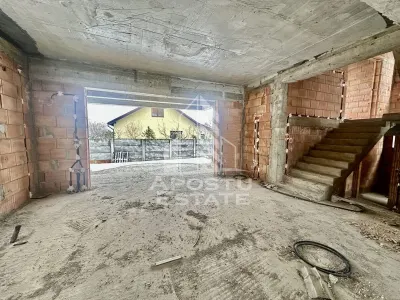 Casa individuala, la rosu, garaj incorporat, zona Eso din Giroc - foto 3