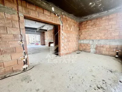 Casa individuala, la rosu, garaj incorporat, zona Eso din Giroc - foto 5