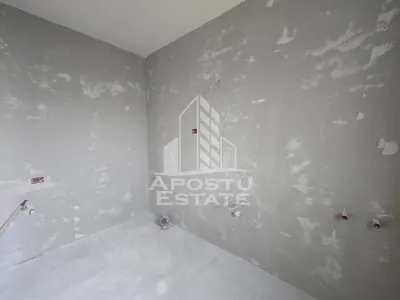Jumatate de duplex pe parter cu 4 camere si 2 bai, Sag - foto 10