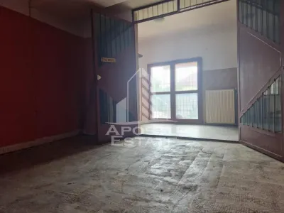 Spatiu comercial 600 mp zona Parneava - foto 3