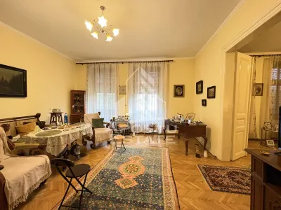 Apartament 2 camere, etaj intermediar, cu garaj in cladire reabilitata - foto 1
