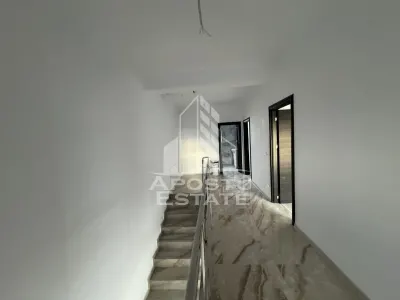Duplex situat Central cu 4 camere si 3 bai in Mosnita Noua - foto 14