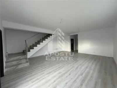 Duplex situat Central cu 4 camere si 3 bai in Mosnita Noua - foto 4