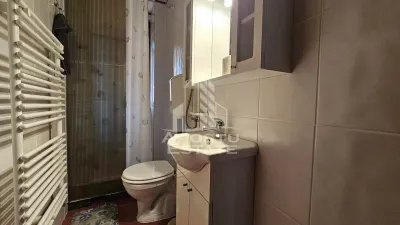 Vila de vanzare in Ghioroc - foto 11