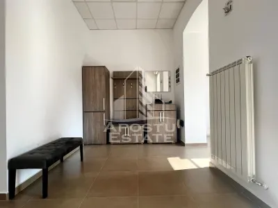 Apartament cu 4 camere 180mp loc de parcare zona centrala - foto 12