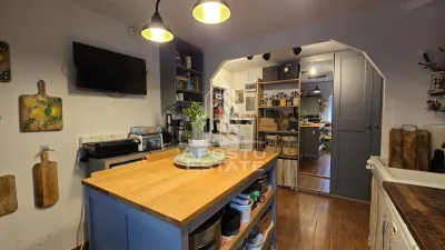 Apartament de vanzare cu 3 camere, mobilat si utilat, zona Bucovina - foto 9