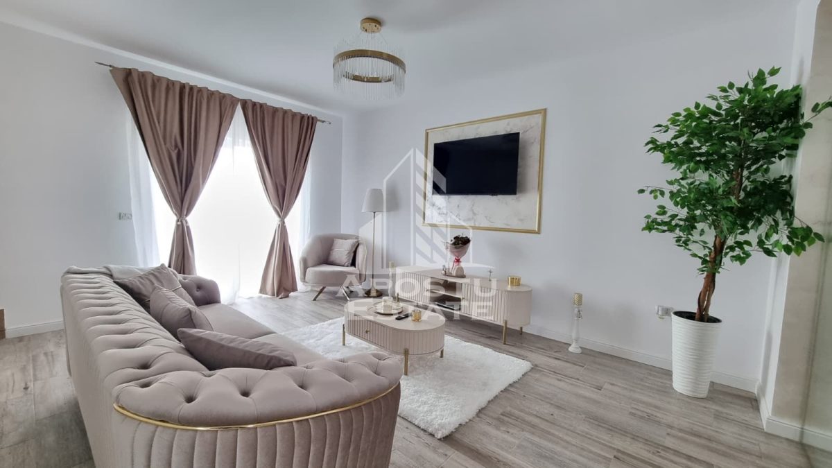 Duplex de vanzare P+M, 3 camere, Sanandrei - Sanandrei