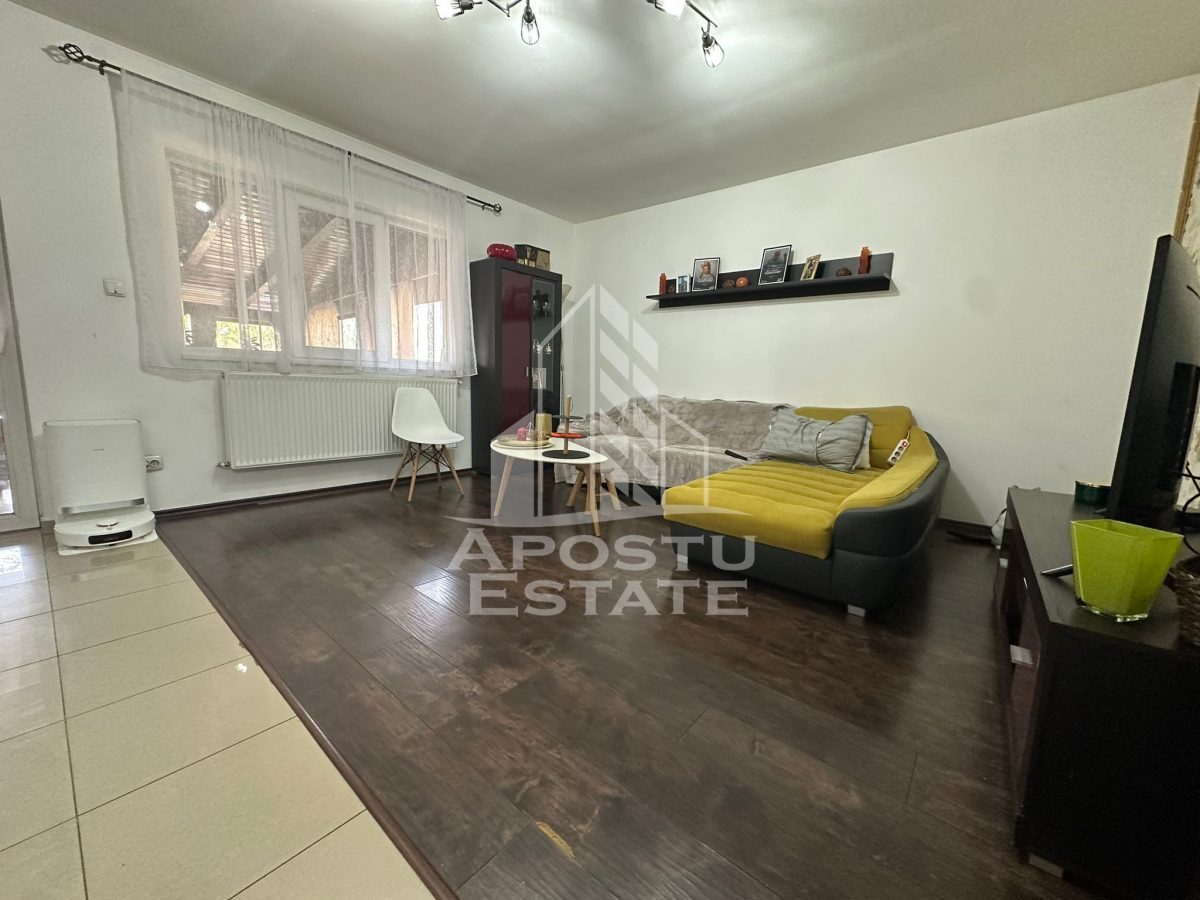 Triplex cu 3 camere de vanzare, P+M, Utvin, Timis - Utvin