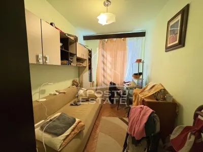Apartament 3 camere, etaj intermediar, bloc anvelopat in zona Lipovei - foto 2