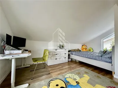 Apartament cu 3 camere, 2 terase, mobilat, la asfalt, zona Planetelor - foto 7