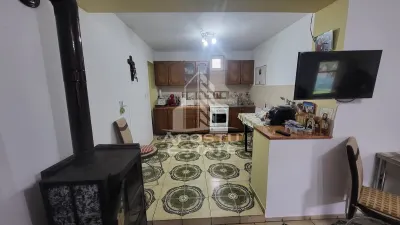Casa individuala cu 6 camere,2 bai,teren de 1017 mp Pischia Central - foto 4