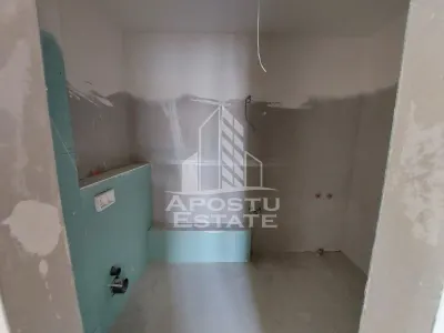 Penthouse cu terasa de 70 mp , zona Torontalului - foto 10