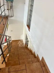 Spatiu comercial 80mp zona Parneava - foto 6