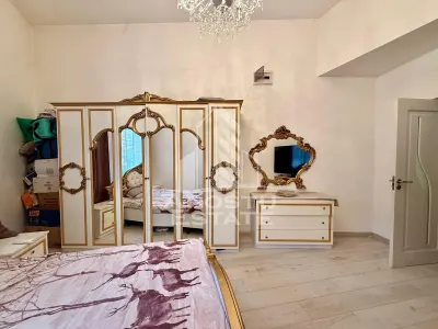 Apartament 2 camere,curte comuna,zona Lunei - foto 2