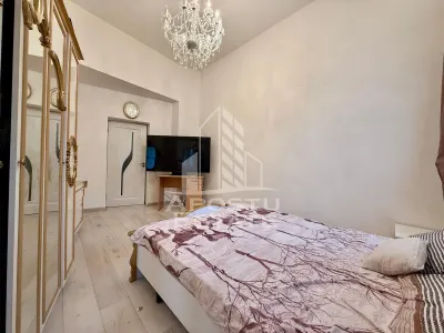 Apartament 2 camere,curte comuna,zona Lunei - foto 3