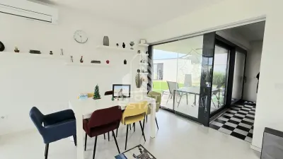 Casa spectaculoasa. Design deosebit. Pozitie centrala. La 5 min de M City. - foto 20