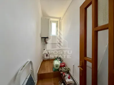 Apartament o camera de vanzare, renovat, centrala proprie, Iosefin - foto 9