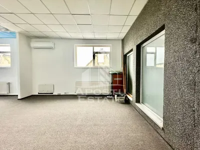 Spatiu Comercial/Birouri de Inchiriat In zona UTA langa Penny, Ared - foto 7