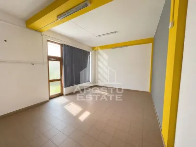 Spatiu comercial de inchiriat 49 mp , intrare din strada, Girocului. - foto 1