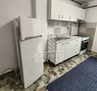Apartament 2 camere , decomandat, 45mp utili, parter, zona Lunei - foto 7