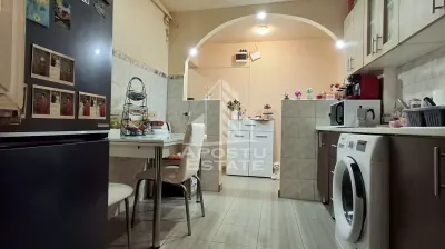 Apartament 2 camere Etaj 1,Mobilat si utilat,Orizont - Arad