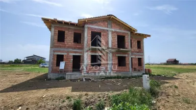 Jumatate de duplex la cheie,4 camere,constructie 2024 Mosnita Noua - foto 3
