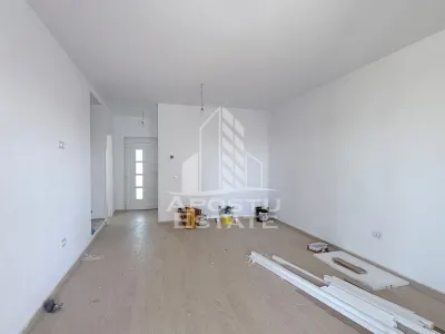 Casa tip duplex de vanzare Sacalaz - foto 4