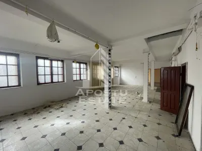 Spatiu comercial 1050 mp si 812 mp teren, in zona Sagului. - foto 3