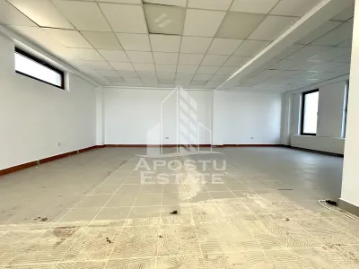 Spatiu comercial modern, situat in zona Dambovita - foto 4