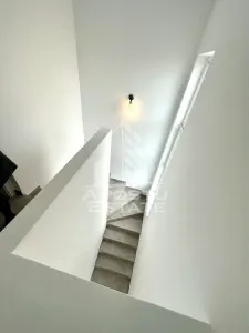 Triplex cu 3 camere,2 bai,mobilat si utilat,Dumbravita - foto 6