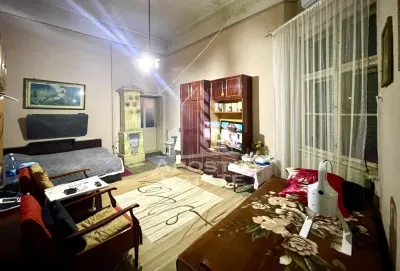 Apartament 3 camere cu vedere si balcon spre Piata Catedralei - Arad