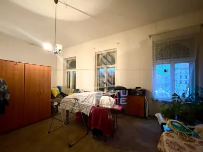 Apartament 3 camere cu vedere si balcon spre Piata Catedralei - foto 5