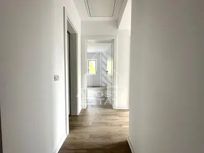 Duplex de vanzare P+1, 4 camere de vanzare, predare imediata, Utvin - foto 8