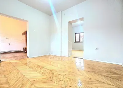 Apartament cu 2 camere, 90 mp construiti, Zona Centrala - foto 3