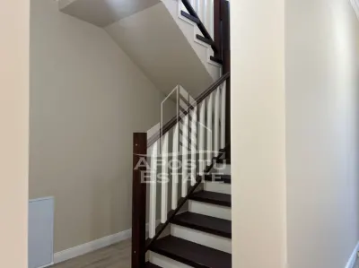 Duplex de vanzare cu 4 camere, P+E, in Covaci - foto 12