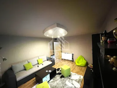 Apartament cu 3 camere, decomandat,2 bai, renovat,centrala, Dambovita - foto 2