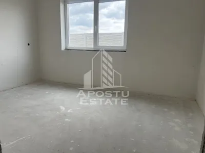 Triplex cu 5 camere, P+ E, In Sanandrei - foto 4