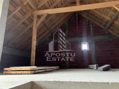 Triplex cu 5 camere, P+ E, In Sanandrei - foto 8