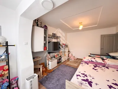 Apartament cu 2 camere, decomandat, Et. 3, Pizzeria Hot, Hunedoara - foto 3