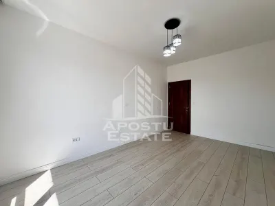 Jumatate de Duplex, 4 camere, 2 locuri de parcare,curte, Mosnita Noua - foto 3