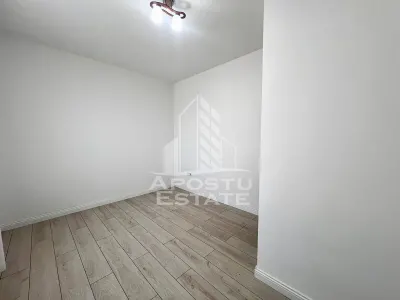 Jumatate de Duplex, 4 camere, 2 locuri de parcare,curte, Mosnita Noua - foto 7