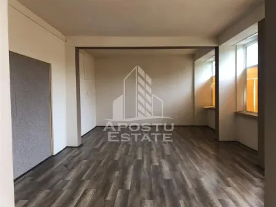Spatiu comercial, 240 mp,  Zona Freidorf- Polona - Timisoara
