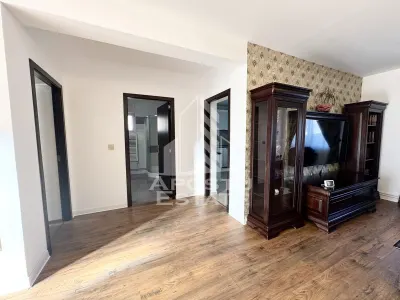 Casa individuala cu 5 camere si 3 bai mobilata in Giroc la asfalt - foto 11