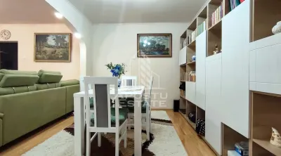 Apartament 4 camere, centrala proprie, zona Miorita - Arad