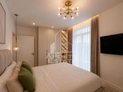 DE VANZARE Apartament 3 camere cu pozitie excelenta si gradina - foto 5