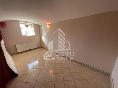Spatiu comercial, 70 mp, Zona Sinaia - foto 3