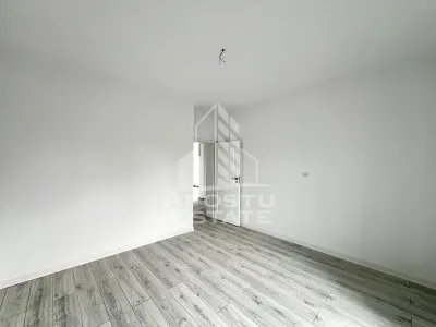 Casa individuala de vanzare pe parter, curte proprie, zona Sanandrei - foto 3