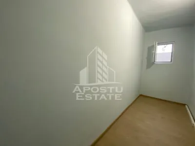 Casa cu 4 camere, curte proprie, Ghiroda - foto 14