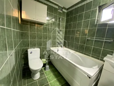 Casa cu 4 camere, curte proprie, Ghiroda - foto 9